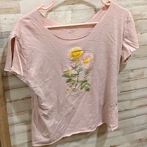 The Relaxed Tee.    Box 224